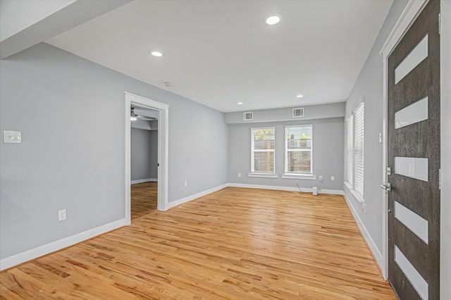 515 Caplin Street, Houston, TX 77022