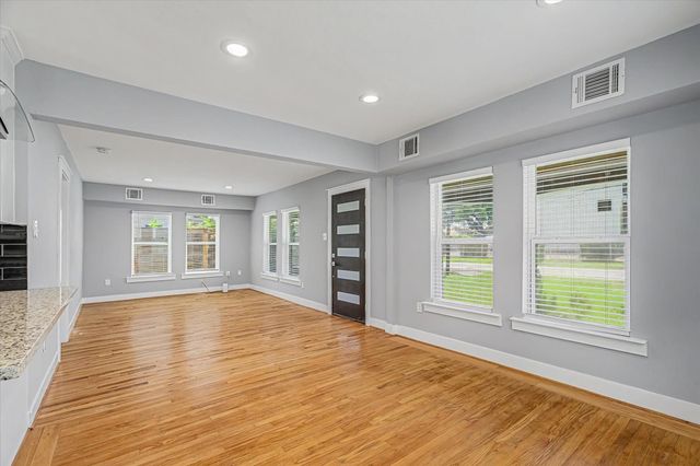 515 Caplin Street, Houston, TX 77022