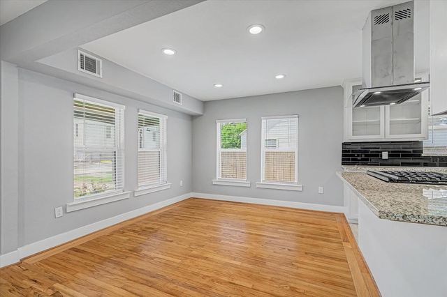515 Caplin Street, Houston, TX 77022