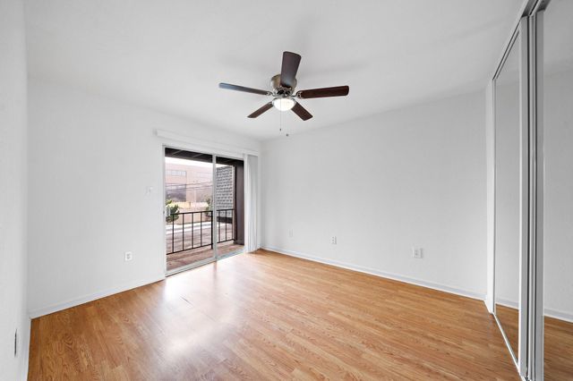 711 Holiday Drive 12, Galveston, TX 77550