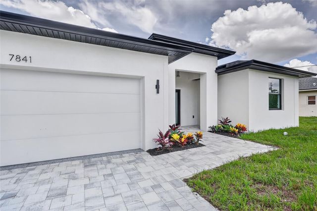 7841 SONTAG AVENUE, North Port, FL 34291