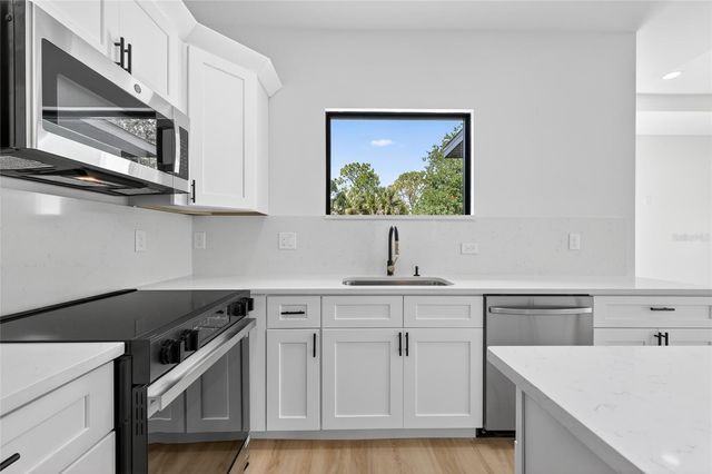 7841 SONTAG AVENUE, North Port, FL 34291