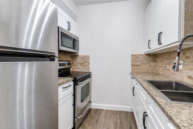 4851 Cedar Springs Road 383, Dallas, TX 75219