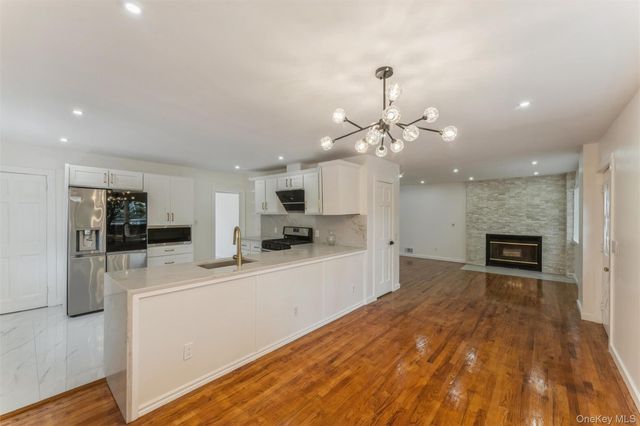 5 Edward Avenue, Hicksville, NY 11801