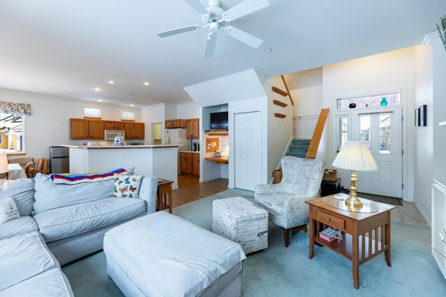 27 Fountain Way, Lebanon, NH 03784