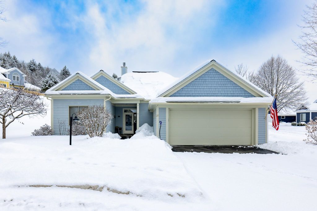 27 Fountain Way, Lebanon, NH 03784