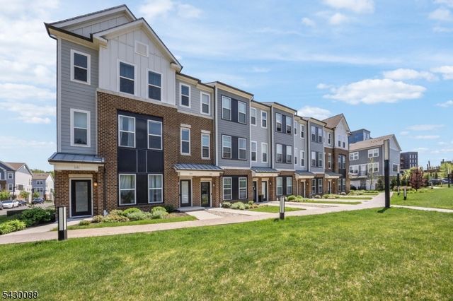 1 Sadie Cir 1101, Union Twp., NJ 07083