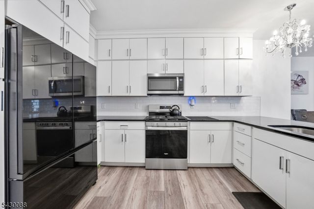 1 Sadie Cir 1101, Union Twp., NJ 07083