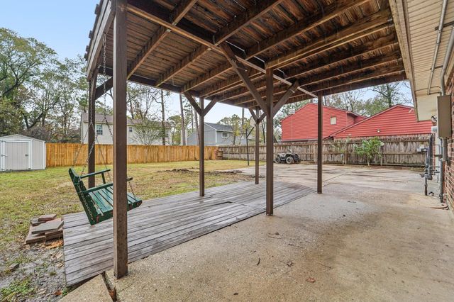 3103 Glade Springs Drive, Houston, TX 77339