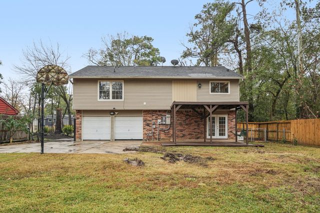 3103 Glade Springs Drive, Houston, TX 77339