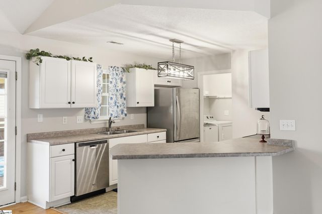 307 Forest Creek Drive, Seneca, SC 29678