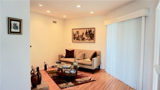 4435 Caledonia Way, Los Angeles, CA 90065