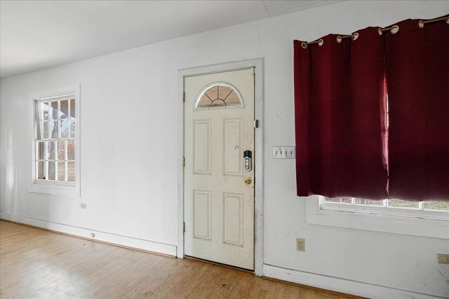 110 Airport Drive, Cave Junction, OR 97523