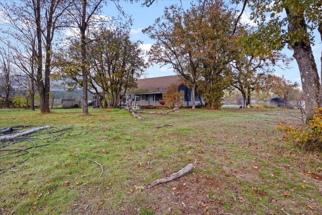 110 Airport Drive, Cave Junction, OR 97523