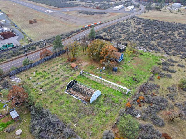 110 Airport Drive, Cave Junction, OR 97523