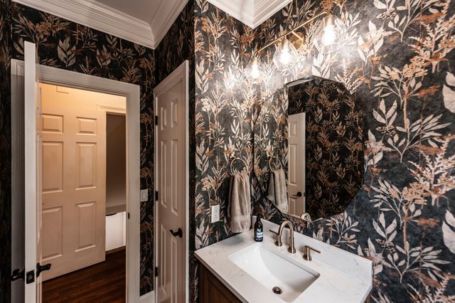 1048 Hillview Dr, Hendersonville, TN 37075
