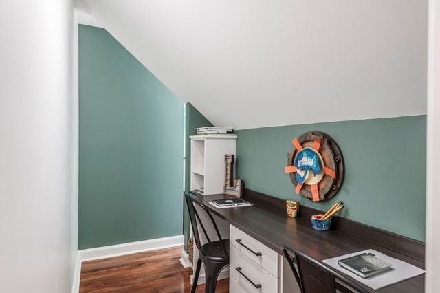 1048 Hillview Dr, Hendersonville, TN 37075