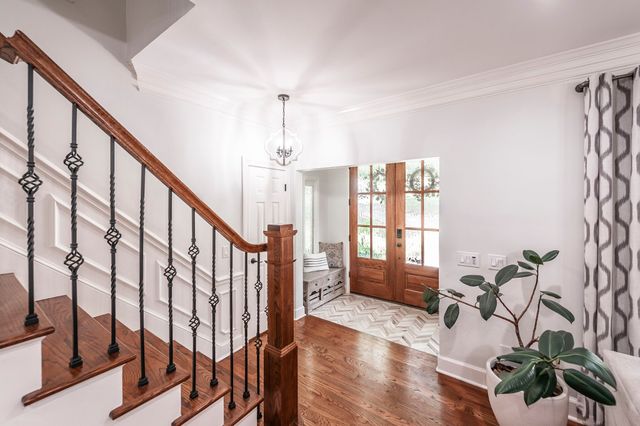1048 Hillview Dr, Hendersonville, TN 37075