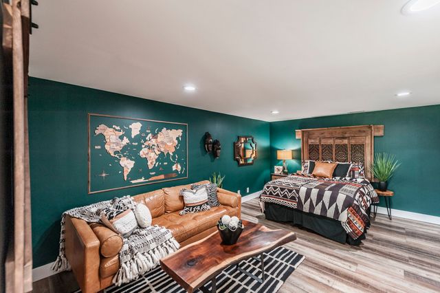 1048 Hillview Dr, Hendersonville, TN 37075