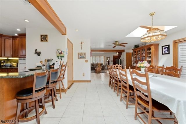 357 Edgewood Rd, Linden City, NJ 07036