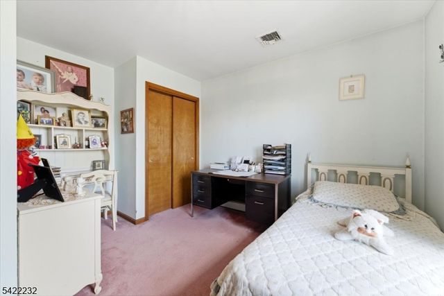 357 Edgewood Rd, Linden City, NJ 07036