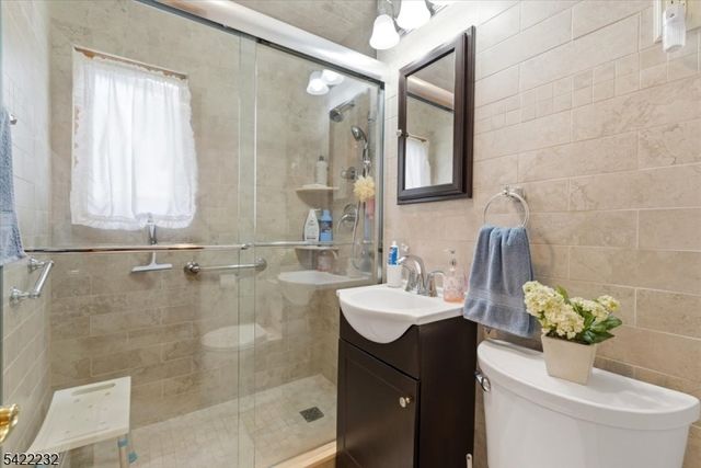 357 Edgewood Rd, Linden City, NJ 07036