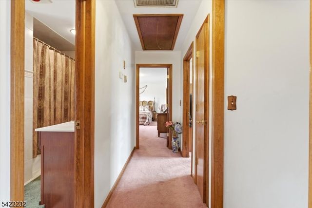357 Edgewood Rd, Linden City, NJ 07036