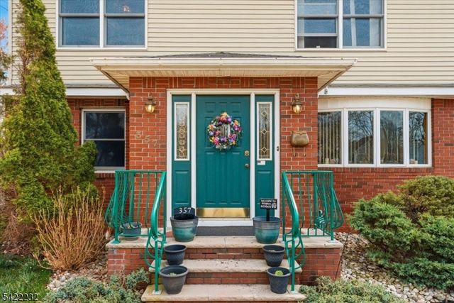 357 Edgewood Rd, Linden City, NJ 07036