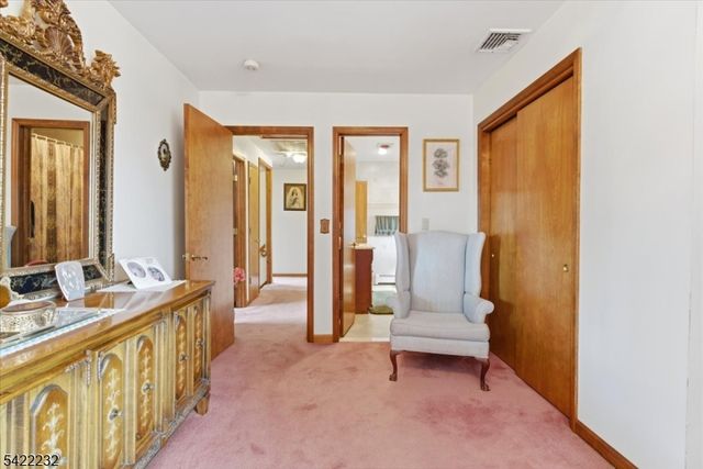 357 Edgewood Rd, Linden City, NJ 07036