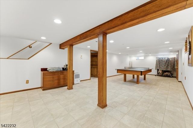 357 Edgewood Rd, Linden City, NJ 07036