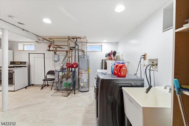 357 Edgewood Rd, Linden City, NJ 07036