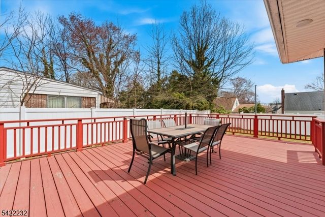357 Edgewood Rd, Linden City, NJ 07036