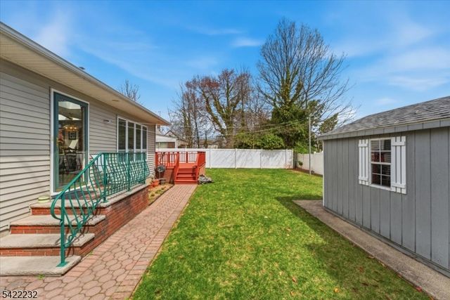 357 Edgewood Rd, Linden City, NJ 07036