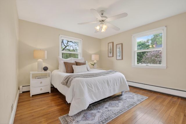 18 Williams Rd, Lynnfield, MA 01940