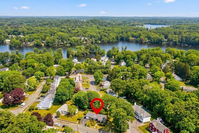 18 Williams Rd, Lynnfield, MA 01940