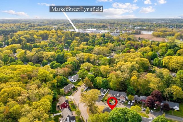 18 Williams Rd, Lynnfield, MA 01940