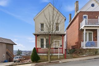 42 Cowan St, Mt Washington, PA 15211