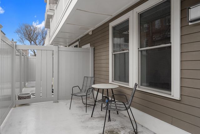 70 Bremen St 207, Boston, MA 02128