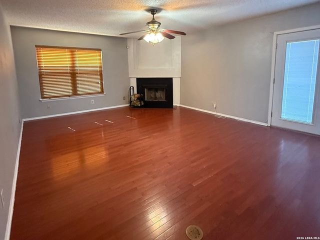 8111 MESCAL TRL, San Antonio, TX 78244