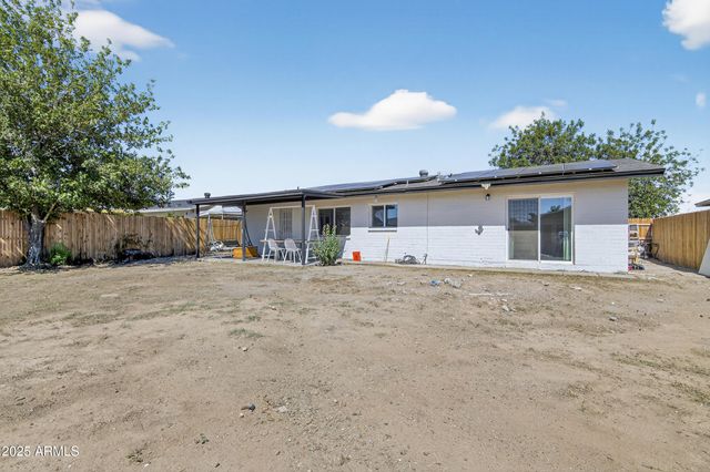 2341 W LAUREL Lane, Phoenix, AZ 85029