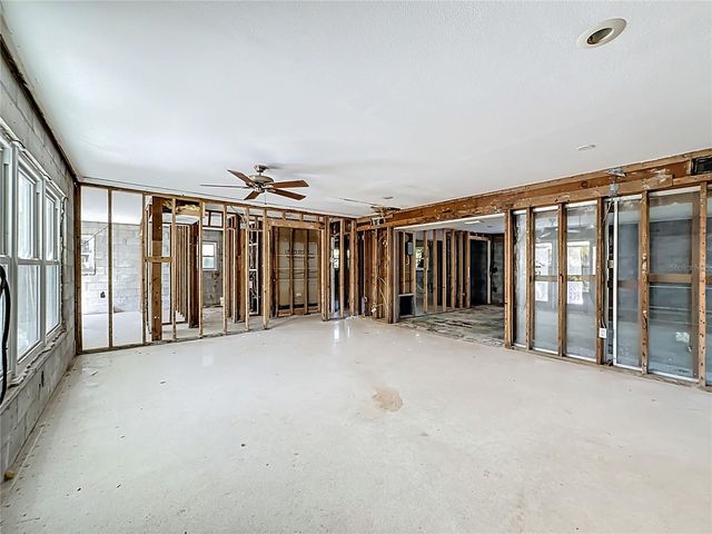 129 PIERSON LANE, Sarasota, FL 34242