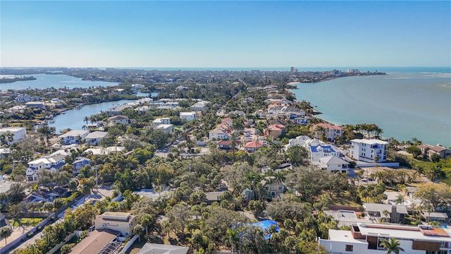 129 PIERSON LANE, Sarasota, FL 34242
