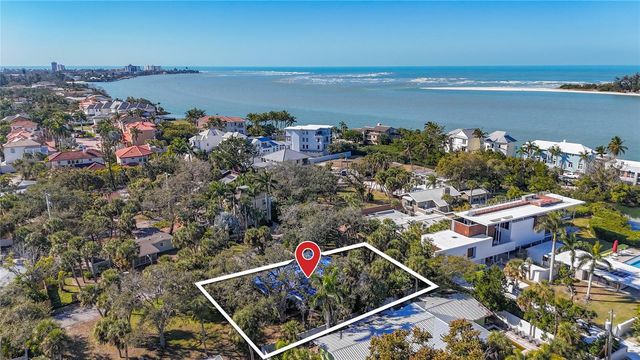 129 PIERSON LANE, Sarasota, FL 34242