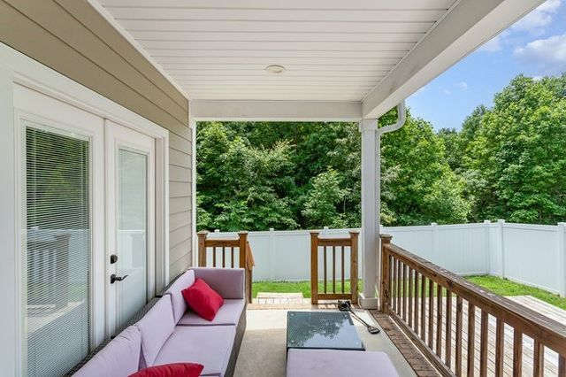 17 Sycamore Ridge, W, Burns, TN 37029