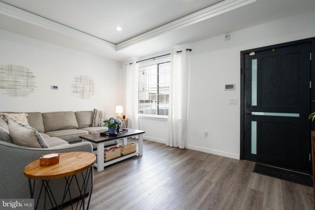 3213 CHATHAM ST, Philadelphia, PA 19134