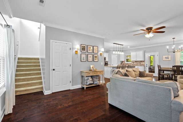 494 Candytuft Lane, Hixson, TN 37343