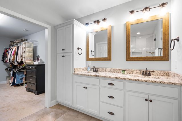 494 Candytuft Lane, Hixson, TN 37343