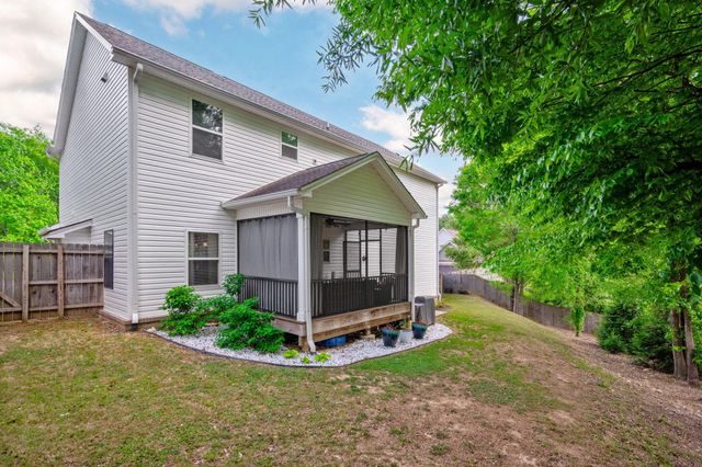 494 Candytuft Lane, Hixson, TN 37343