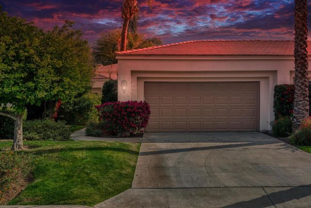 54564 Oak Tree A107, La Quinta, CA 92253