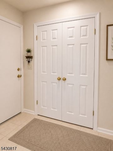 110 Keystone Ct 110A, Woodbridge Twp., NJ 07095
